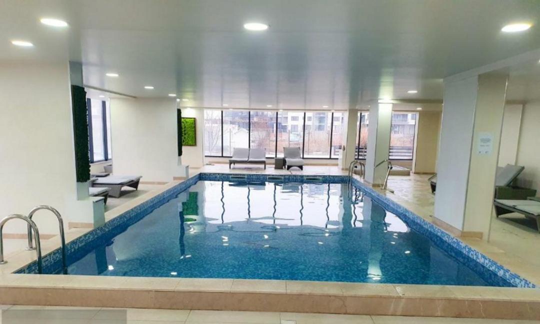 Luxury Suite Alezzi Beach Apartment Piscina Incalzita Sauna Jacuzzi Parking Navodari Luaran gambar