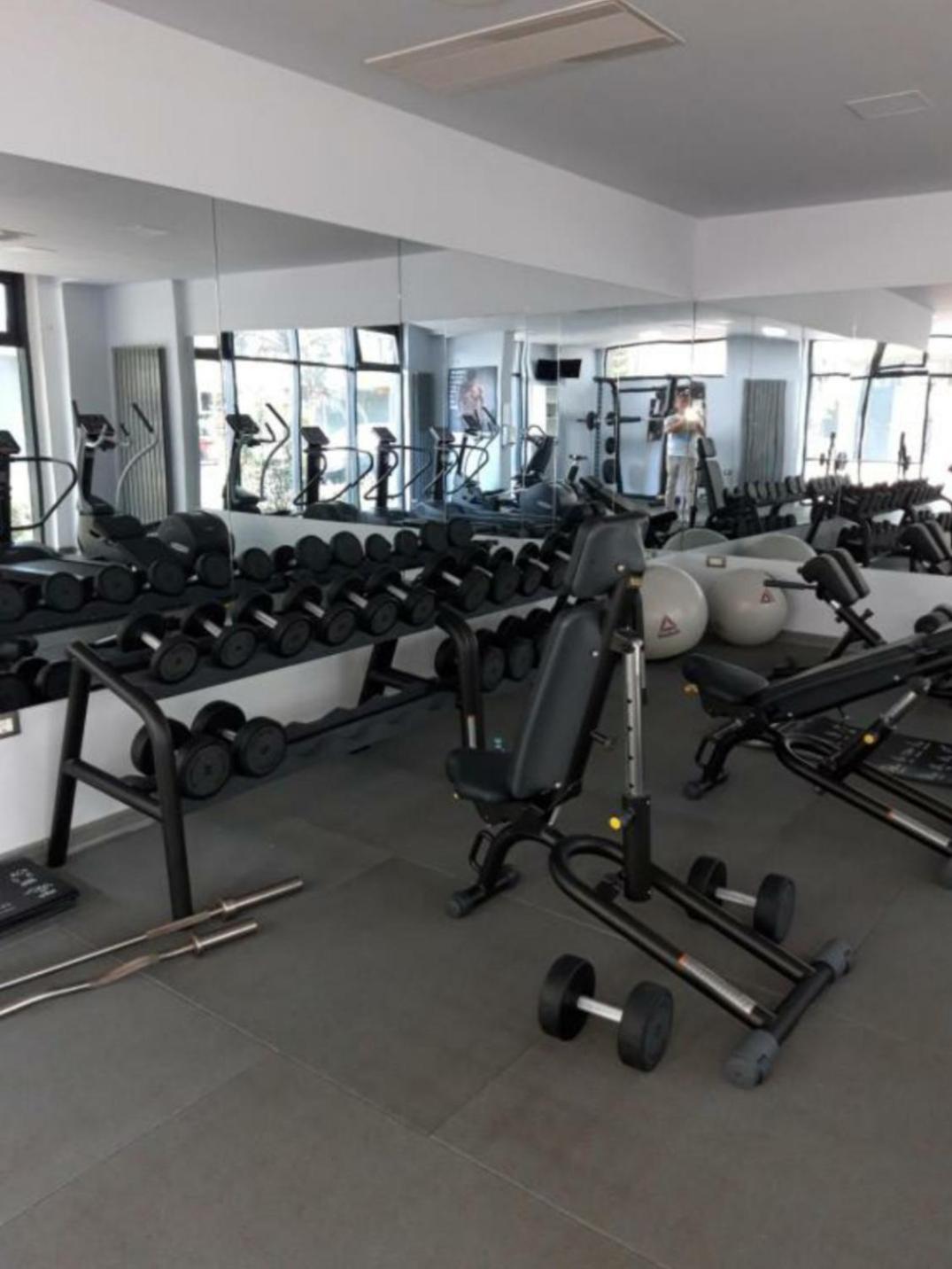 Luxury Suite Alezzi Beach Apartment Piscina Incalzita Sauna Jacuzzi Parking Navodari Luaran gambar