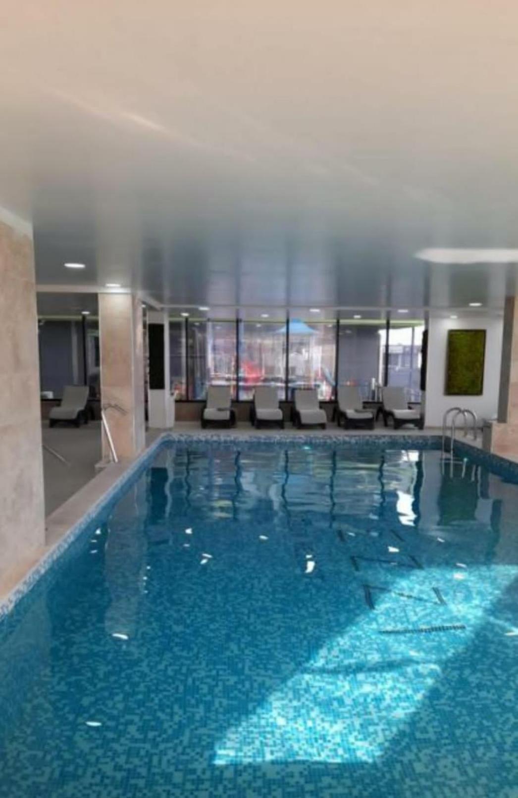 Luxury Suite Alezzi Beach Apartment Piscina Incalzita Sauna Jacuzzi Parking Navodari Luaran gambar